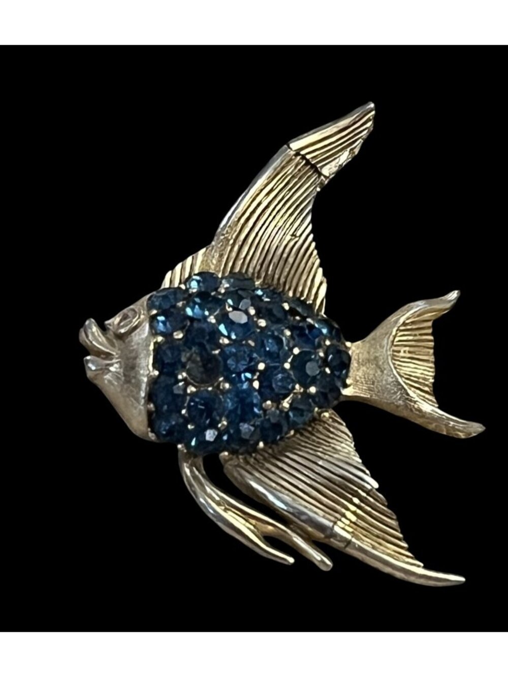 Vintage crown Trifari angel fish brooch pin